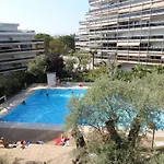 Le Corinthe アンティーブ